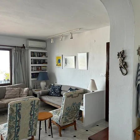 Apartment With A Great Terrace, Sea And Land Views