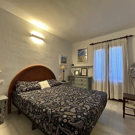 Apartment With A Great Terrace, Sea And Land Views