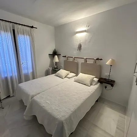 Apartment With A Great Terrace, Sea And Land Views *
